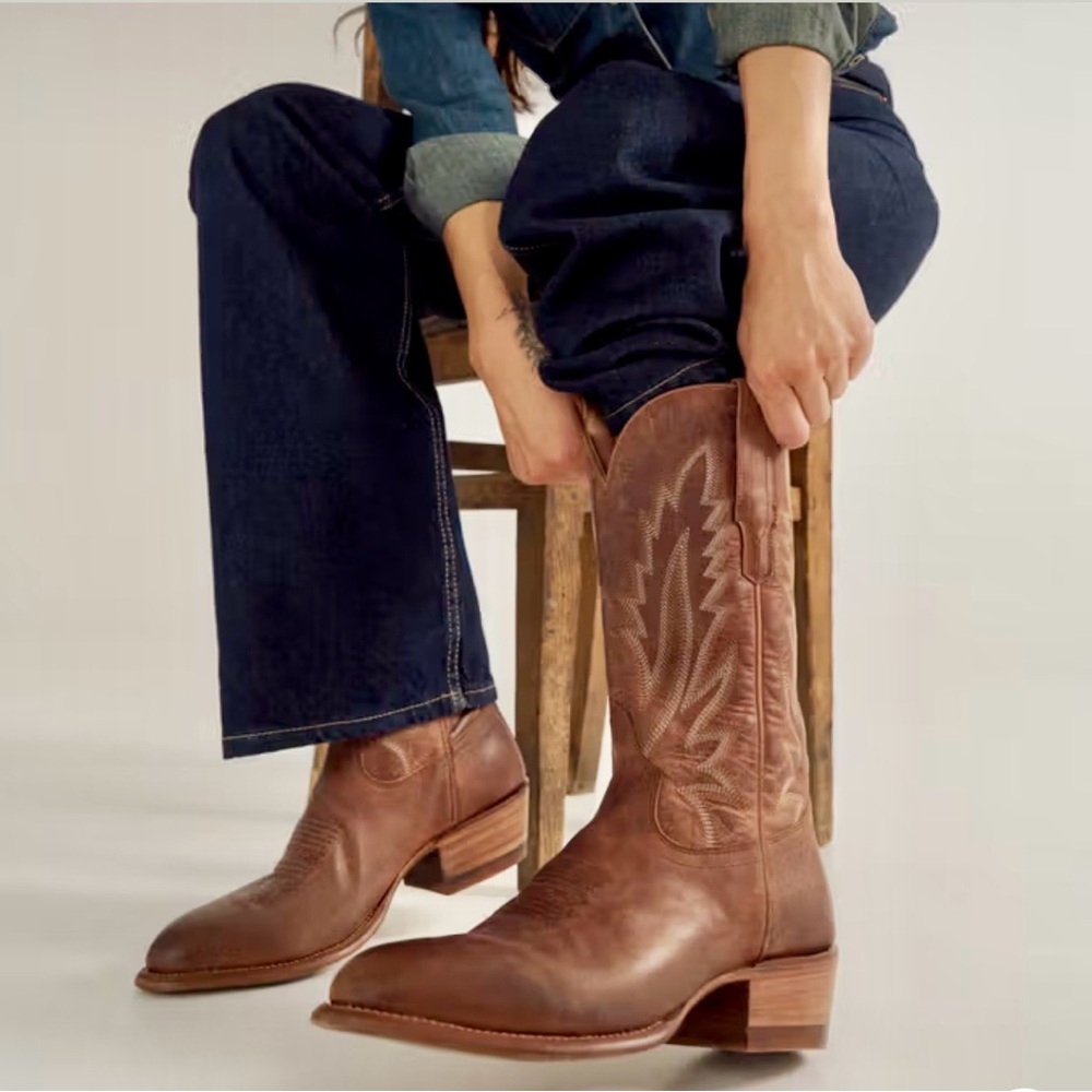 Gently Used, Tecovas Jamie in Scotch Goat Brown Leather Western Boots, Size 8.